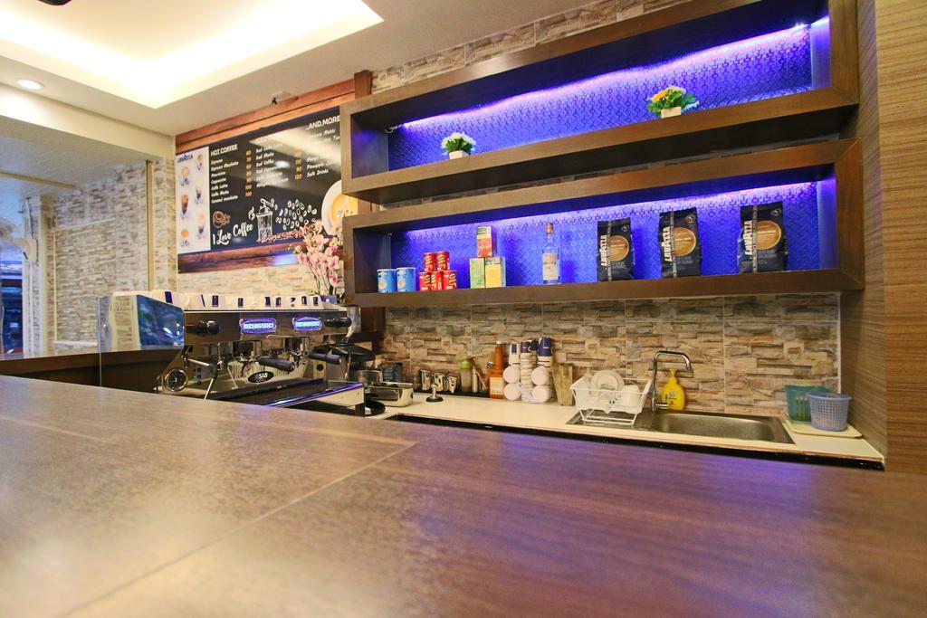 Good Nice Hotel Patong Екстер'єр фото