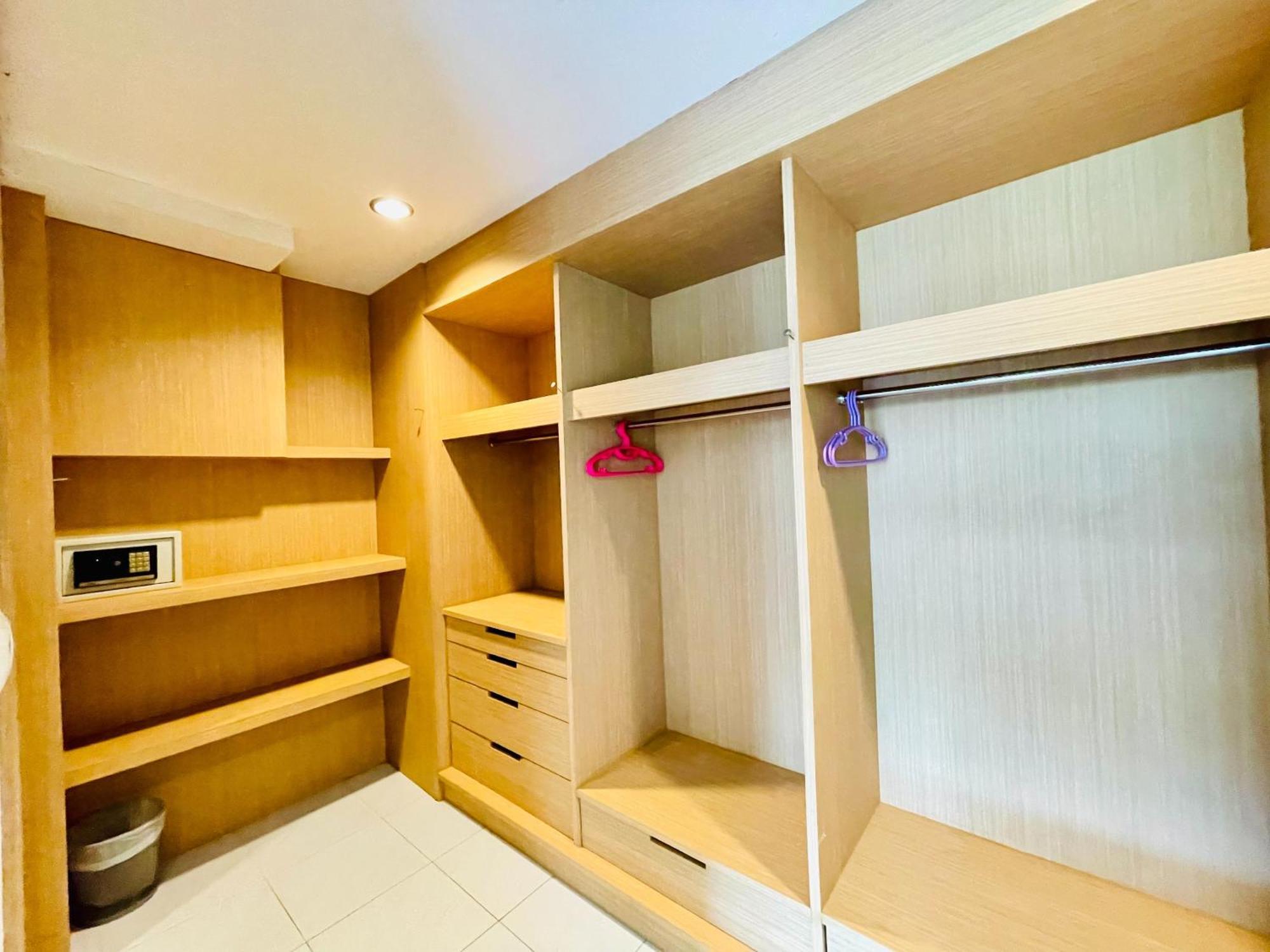 Good Nice Hotel Patong Екстер'єр фото