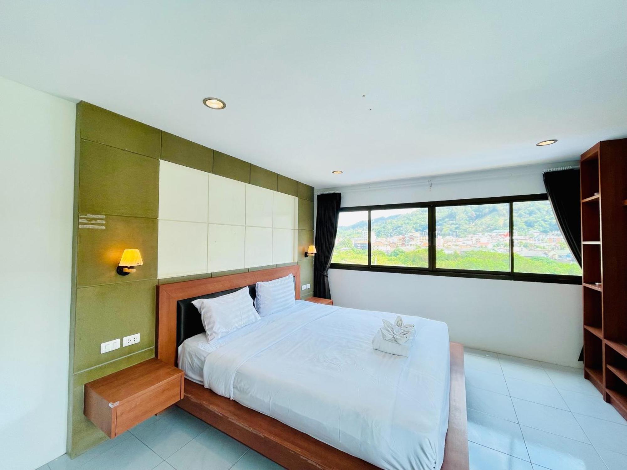 Good Nice Hotel Patong Екстер'єр фото