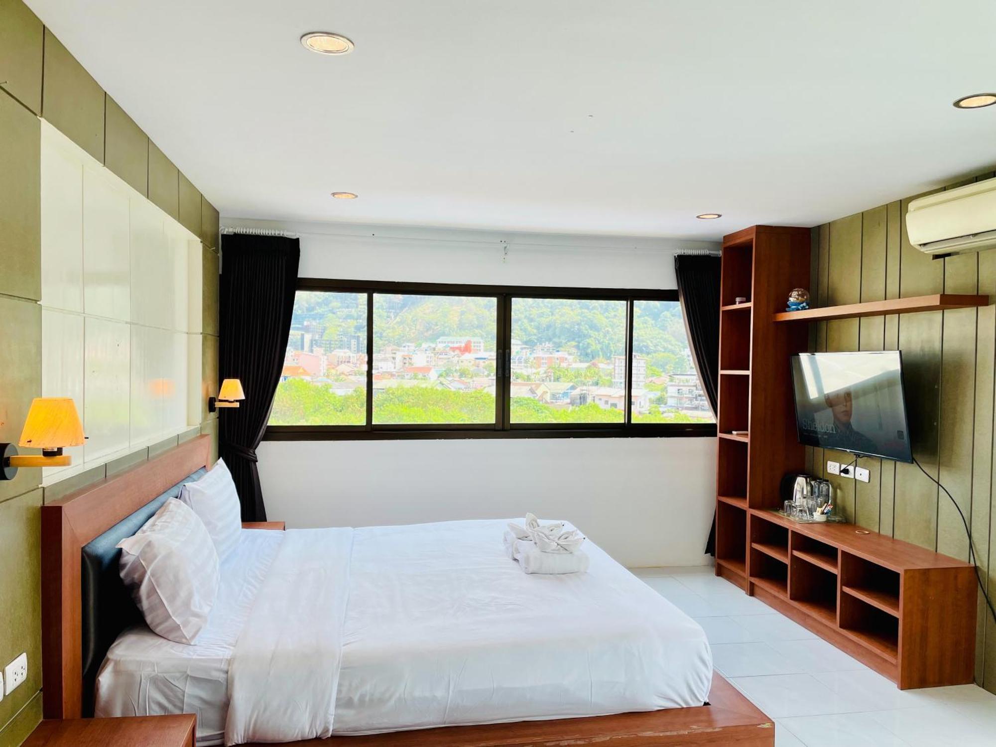 Good Nice Hotel Patong Екстер'єр фото