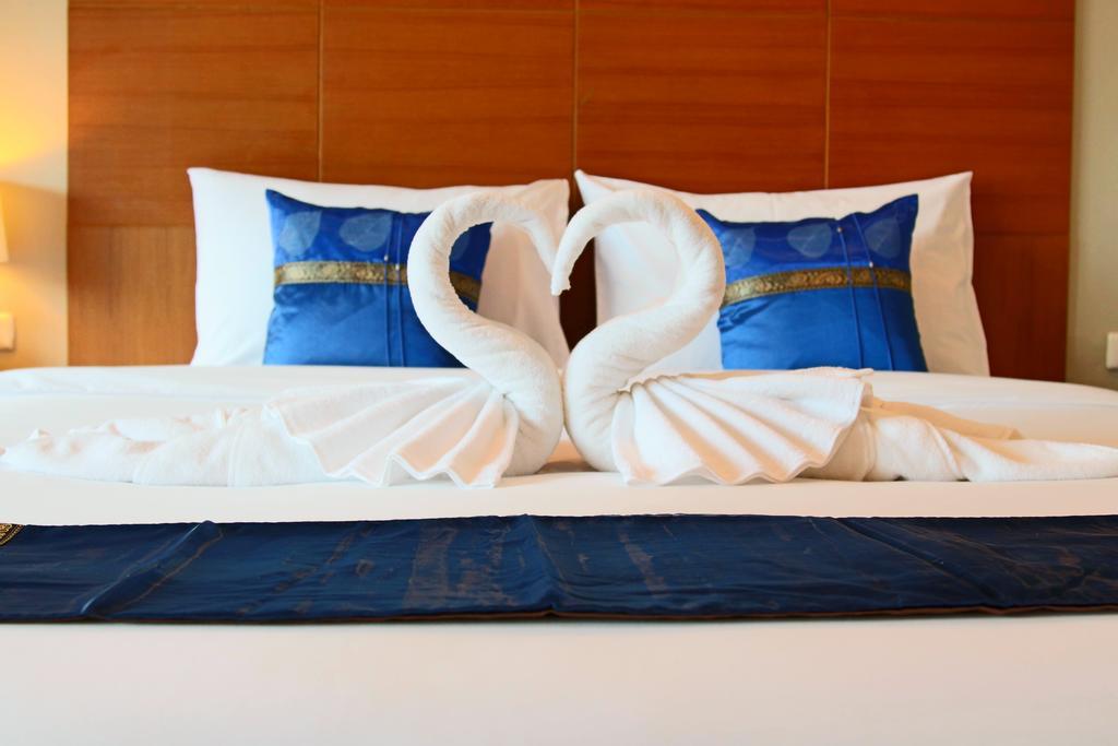Good Nice Hotel Patong Екстер'єр фото