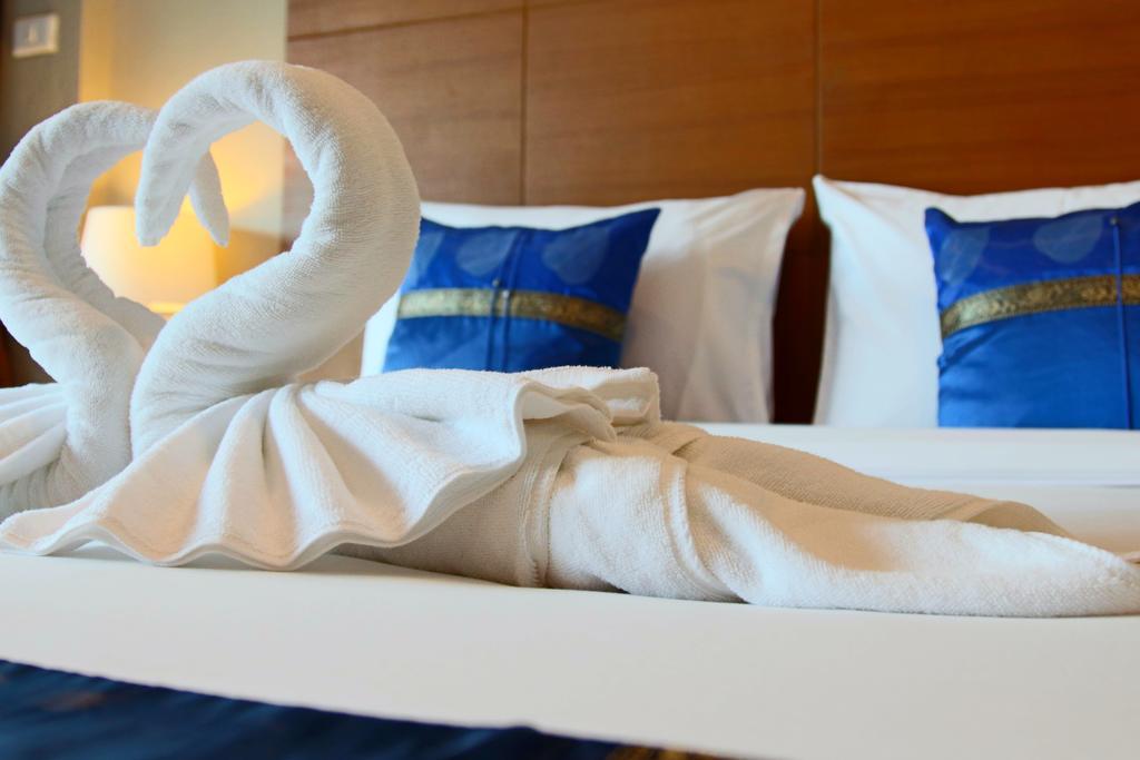 Good Nice Hotel Patong Екстер'єр фото